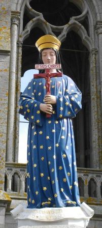 Pontmain statue